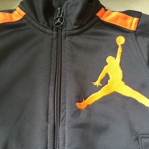 Nike Air Jordan Boys Zip Up Gray Jacket Size 4 XS